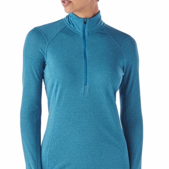 Patagonia Tops - Patagonia • Capilene Zip-Neck in Blue